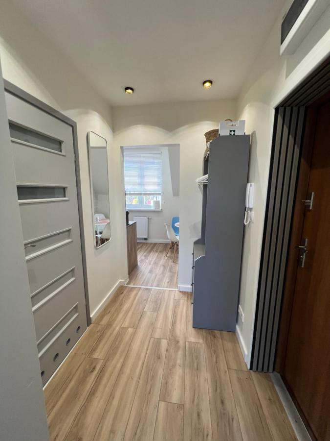 Ferienwohnung The Right Side Z Parkingiem I Ladowarka Ev Stettin Exterior foto